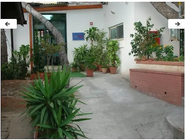 سيفراكافالو Hostel Palermo Baia Del Corallo